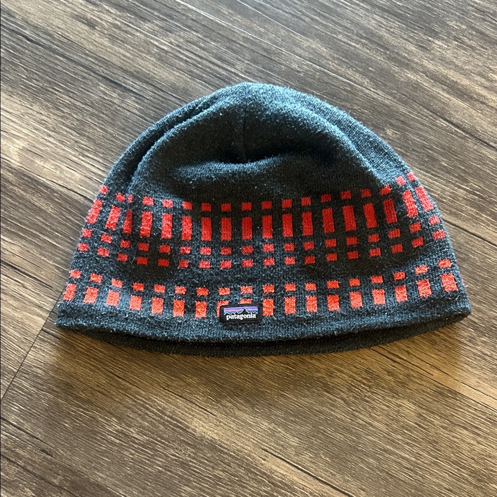 Patagonia Charcoal and Crimson Knit Beanie